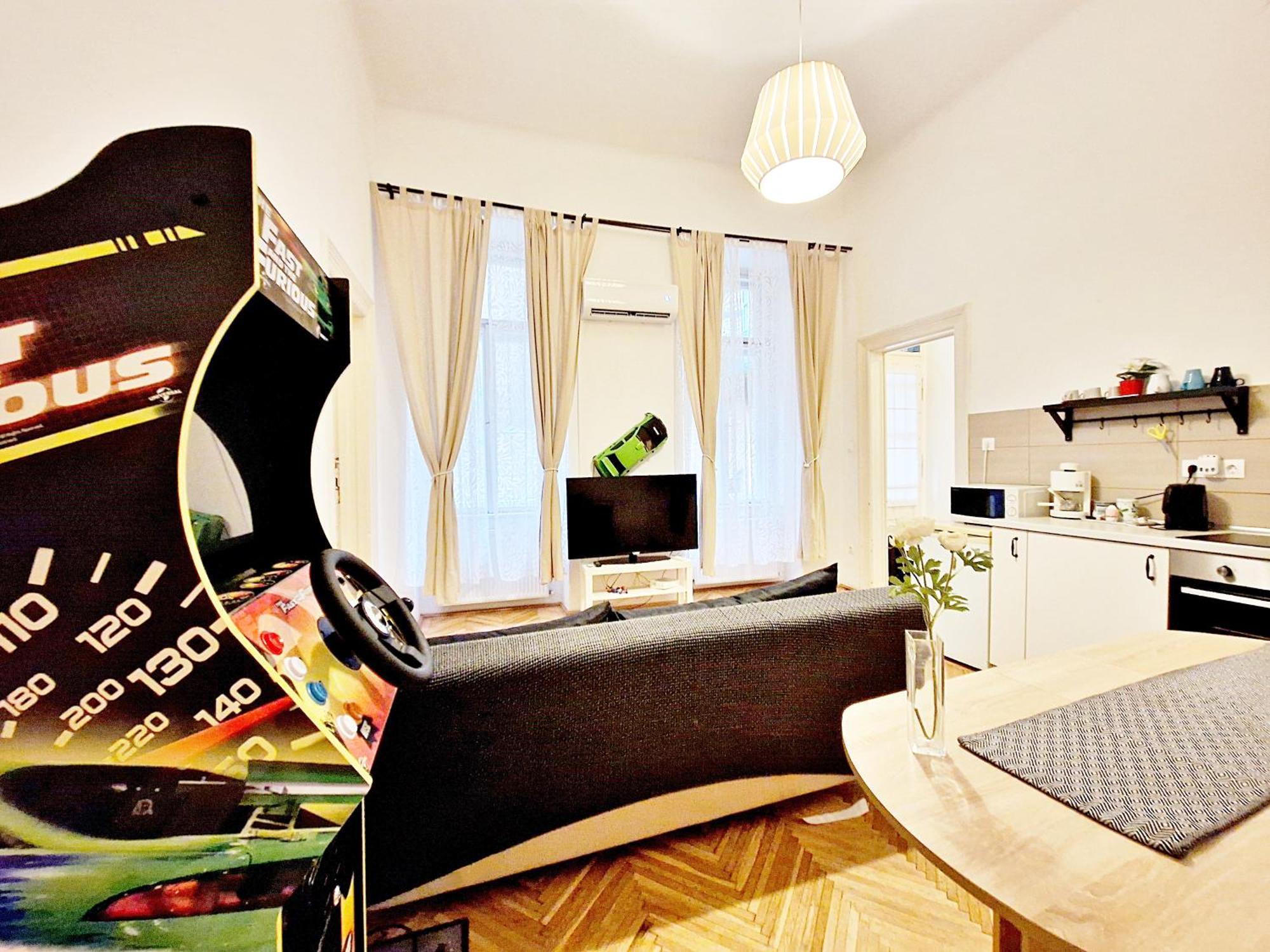 Free Parking Sega Rally Apartment Budapest Luaran gambar